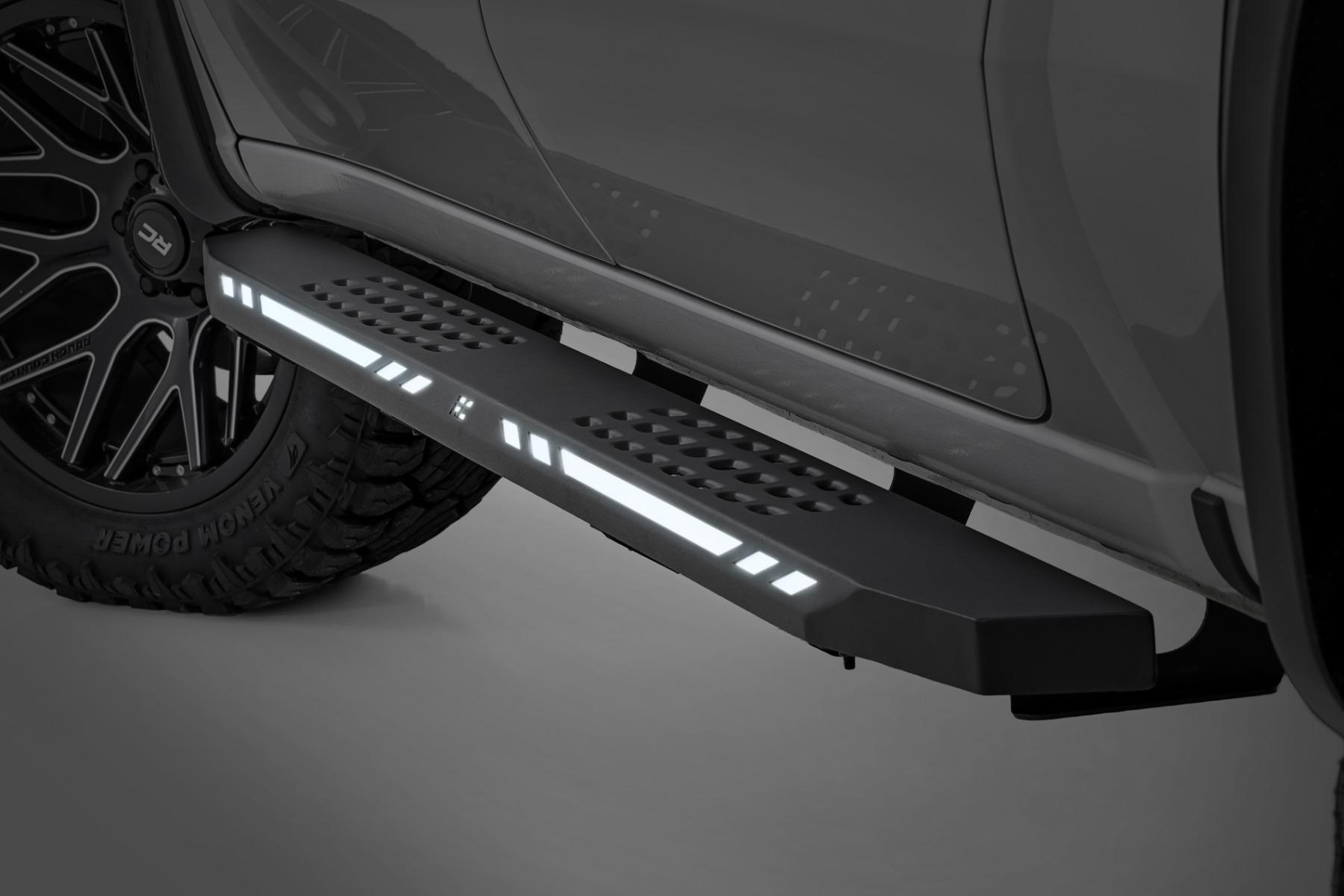 Rough Country AC2 Running Boards Amber/White Crew Cab Ram 1500/2500/3500 2WD/4WD (2010-2025 & Classic) (2009-2013 Ram 1500, 3500, 1500, 2500) - 57009
