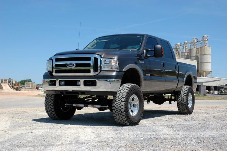 Rough Country 6 Inch Lift Kit Gas M1 Ford F-250/F-350 Super Duty 4WD (2005-2007) (2005-2007 F-350 Super Duty, F-250 Super Duty) - 59640