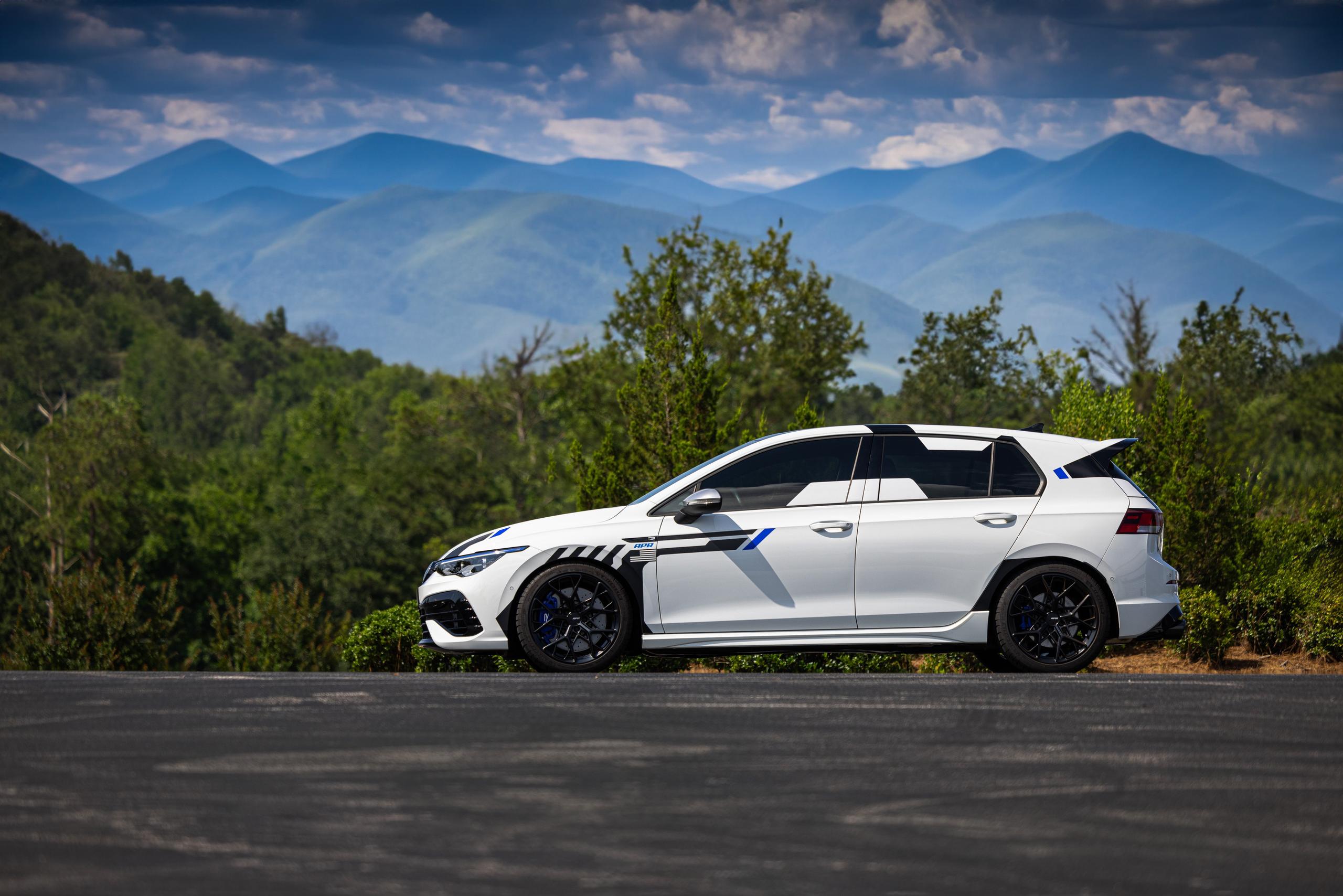 APR Roll-Control Lowering Springs - MK8 Golf R - SUS00017