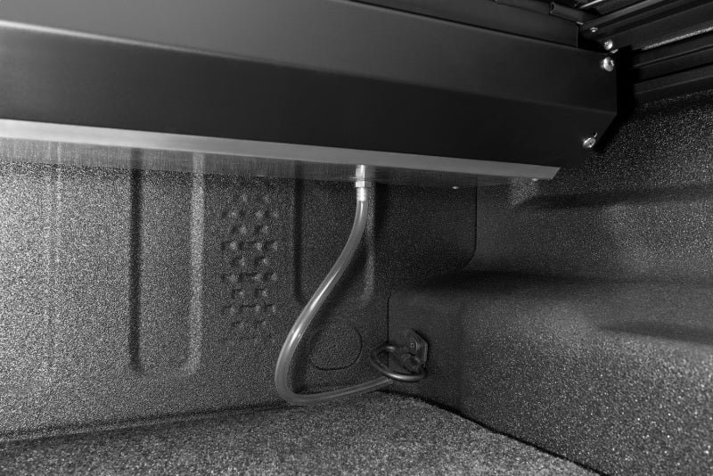 Rugged Ridge Armis Retractable Locking Bed Cvr W/O Trail Rails 20-21 Jeep Gladiator Jt - 13550.34