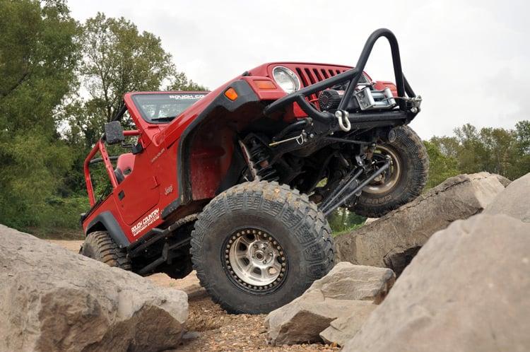Rough Country 6 Inch Lift Kit Long Arm V2 Jeep Wrangler TJ 4WD (1997-2006) (1997-2006 Wrangler) - 65970