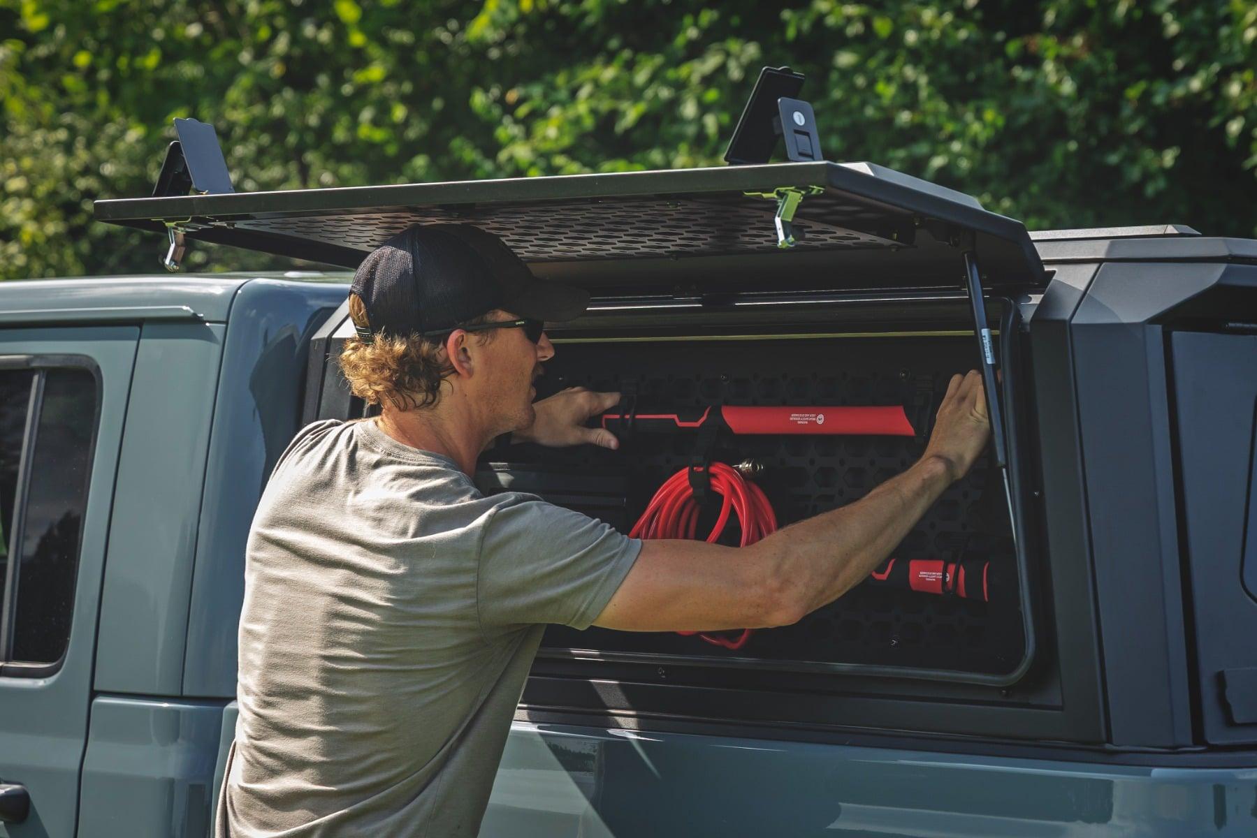 Rough Country Bed Cap Molle Panel Side Storage Bin Drivers Side Jeep Gladiator JT (20-25) (2020-2021 Gladiator) - 734054