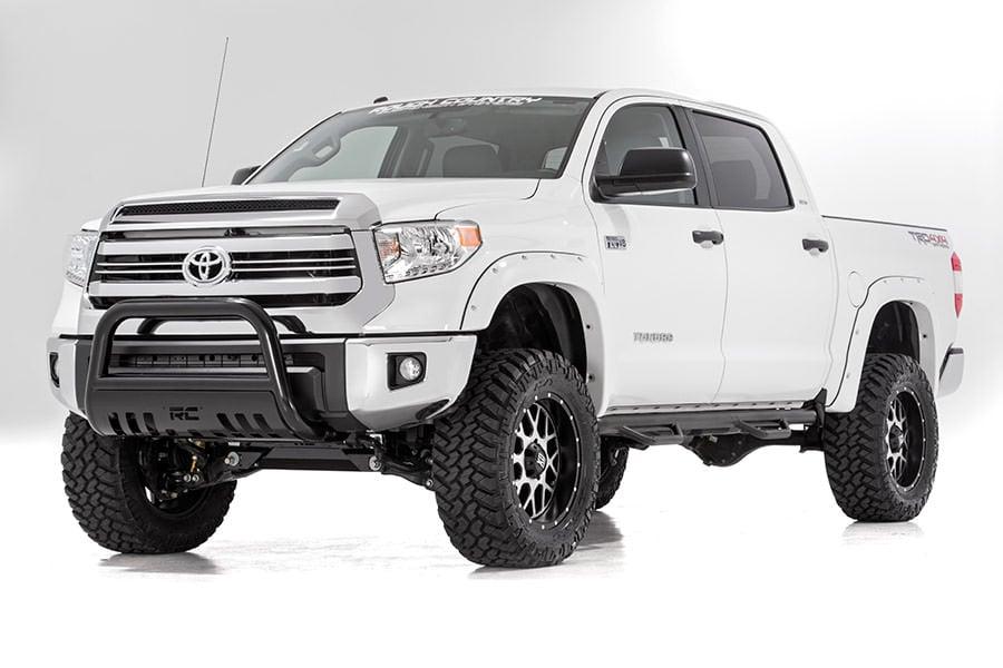 Rough Country 6 Inch Lift Kit M1 Struts/M1 Toyota Tundra 4WD (2016-2021) (2016-2021 Tundra) - 75240