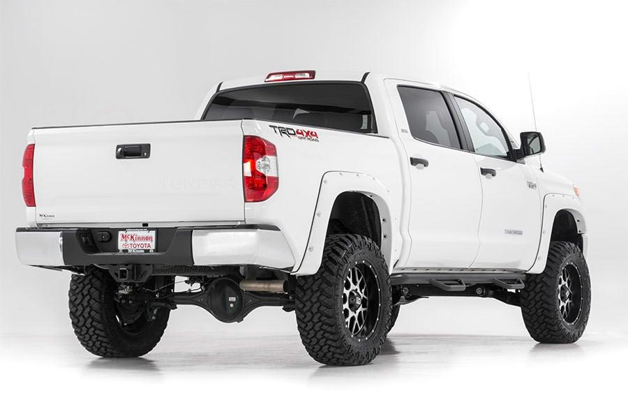 Rough Country 6 Inch Lift Kit M1 Struts/M1 Toyota Tundra 4WD (2016-2021) (2016-2021 Tundra) - 75240