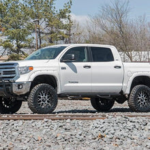 Rough Country 6 Inch Lift Kit M1 Struts/M1 Toyota Tundra 4WD (2016-2021) (2016-2021 Tundra) - 75240