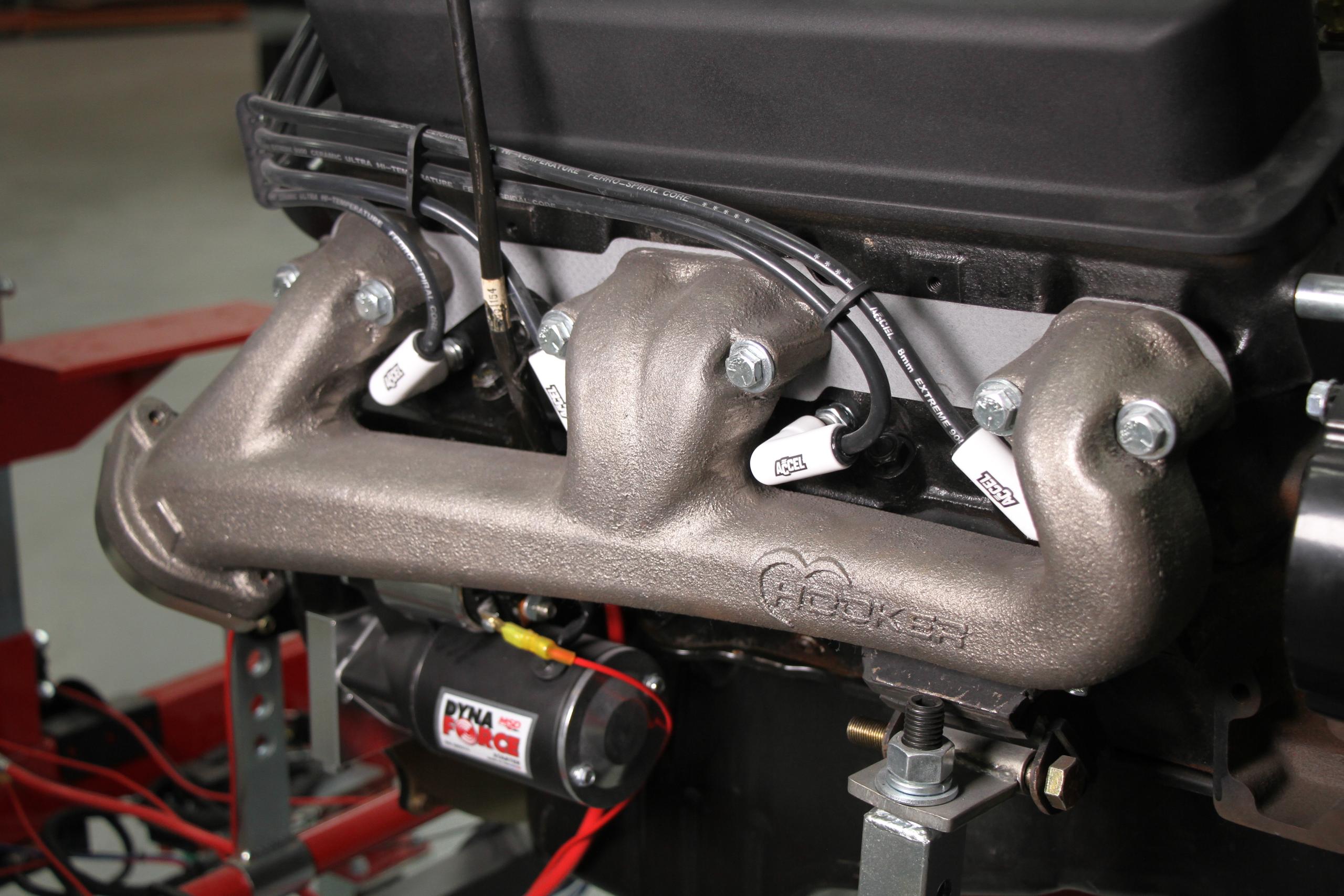 Hooker Exhaust Manifolds - 8527HKR