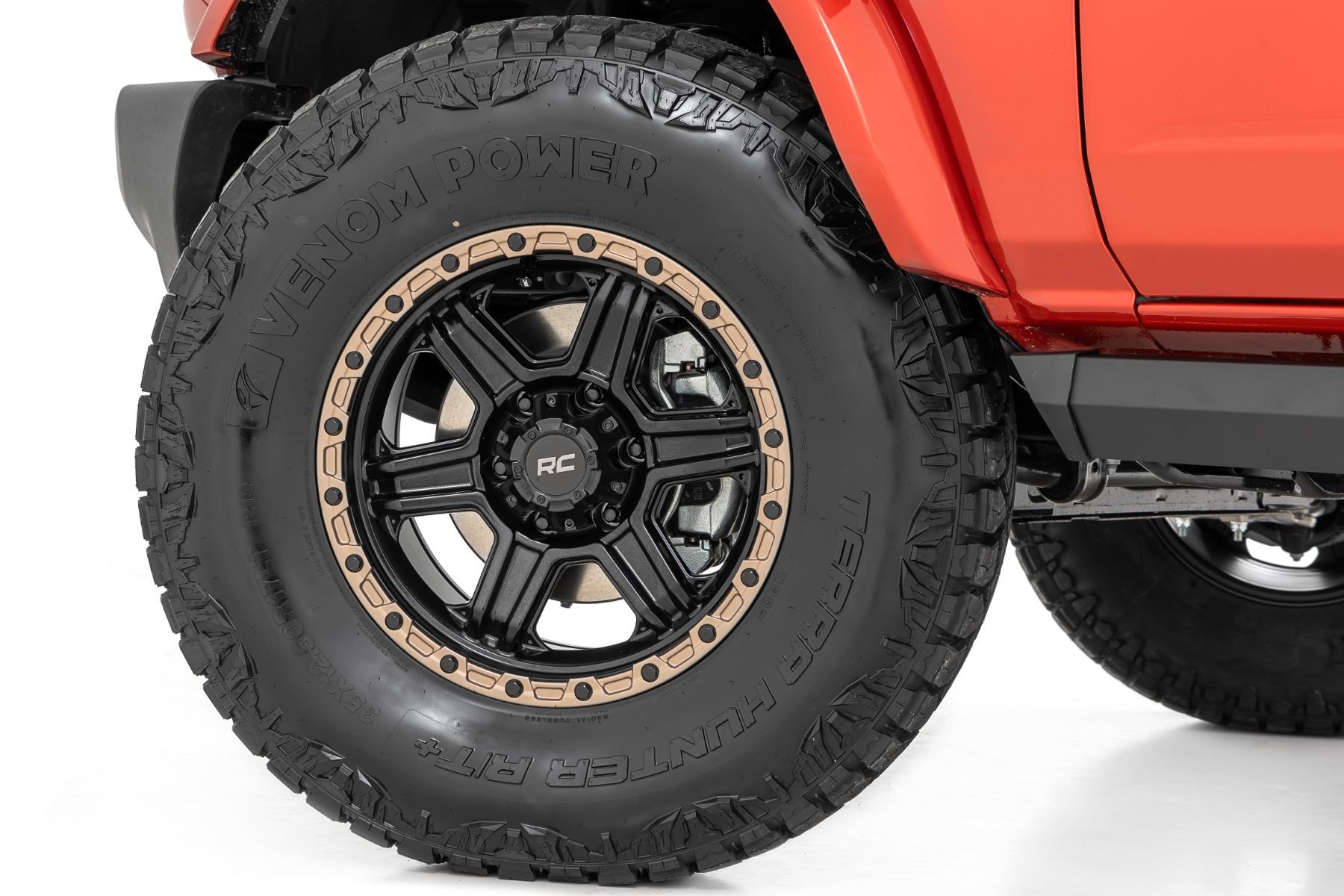 Rough Country 79 Series Wheel One-Piece Semi Gloss Black w/Bronze Ring 18x9 6x135 -12mm (2003-2012 Expedition, F-150) - 79181217