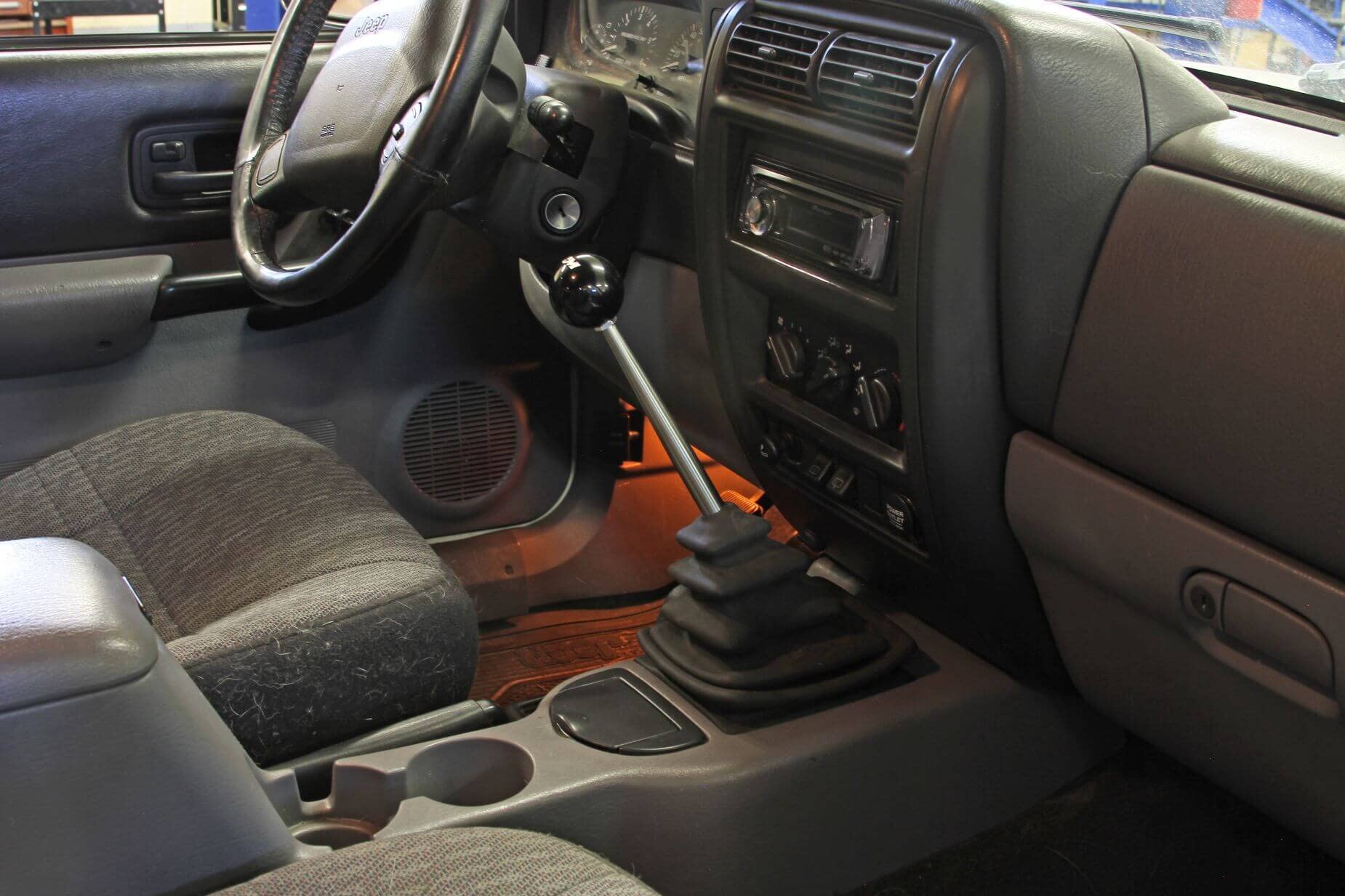 B&M 45059 Prec Shifter 90-98 Jeep Wrangler