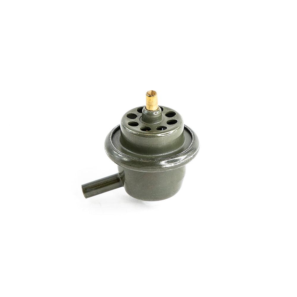 DeatschWerks Direct-Replacement Performance Regulator - High Flow (1997-2004 S10, Silverado 1500, Silverado 2500, Silverado 3500, Sierra 1500, Sierra 2500, Sierra 3500) - 6-M02-4