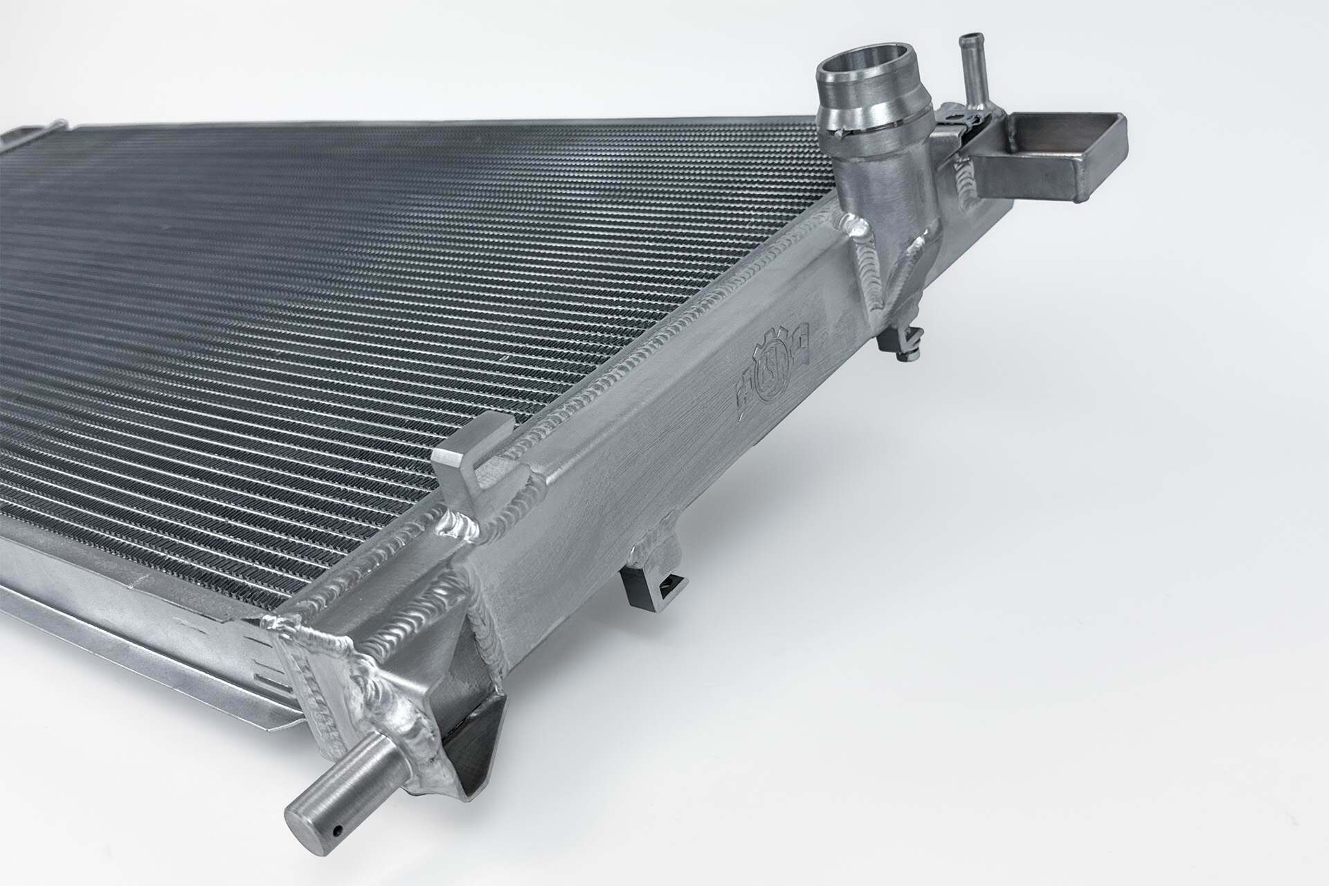 CSF Heavy-Duty All Aluminum Radiator (2021+ Bronco 2.3L & 2.7L / 2024+ Ranger 2.3L & 2.7L / 2024+ Ranger Raptor 3.0L) - 8228