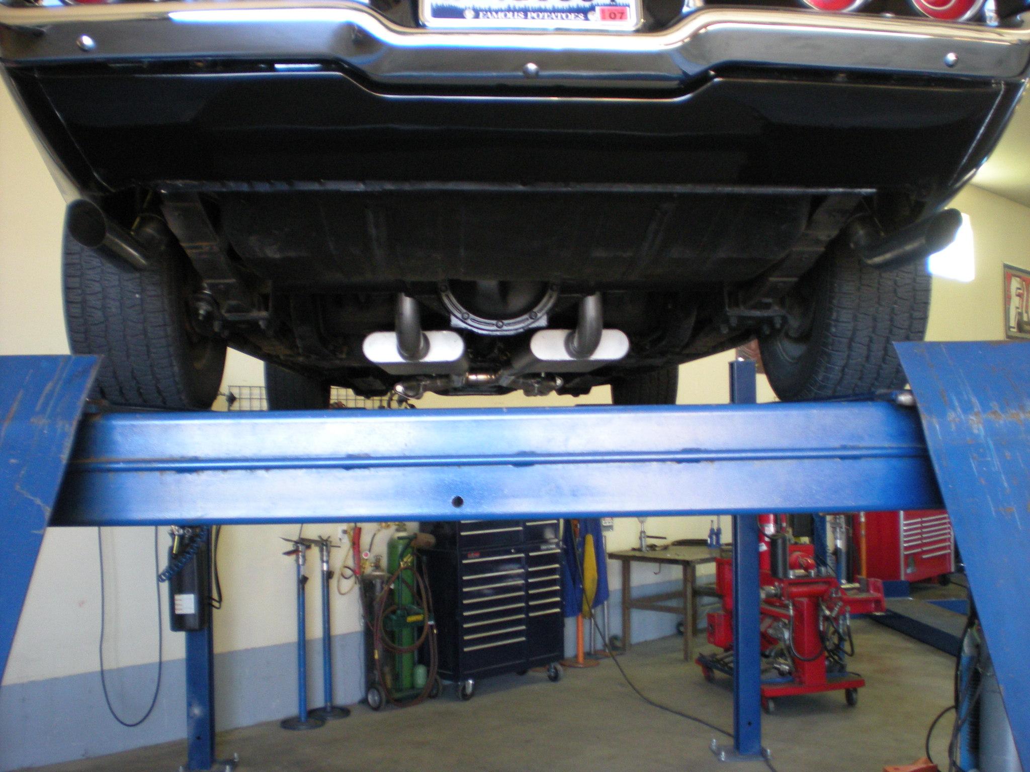 Flowmaster Header-back System - Dual Rear Exit - American Thunder - Moderate/Aggressive