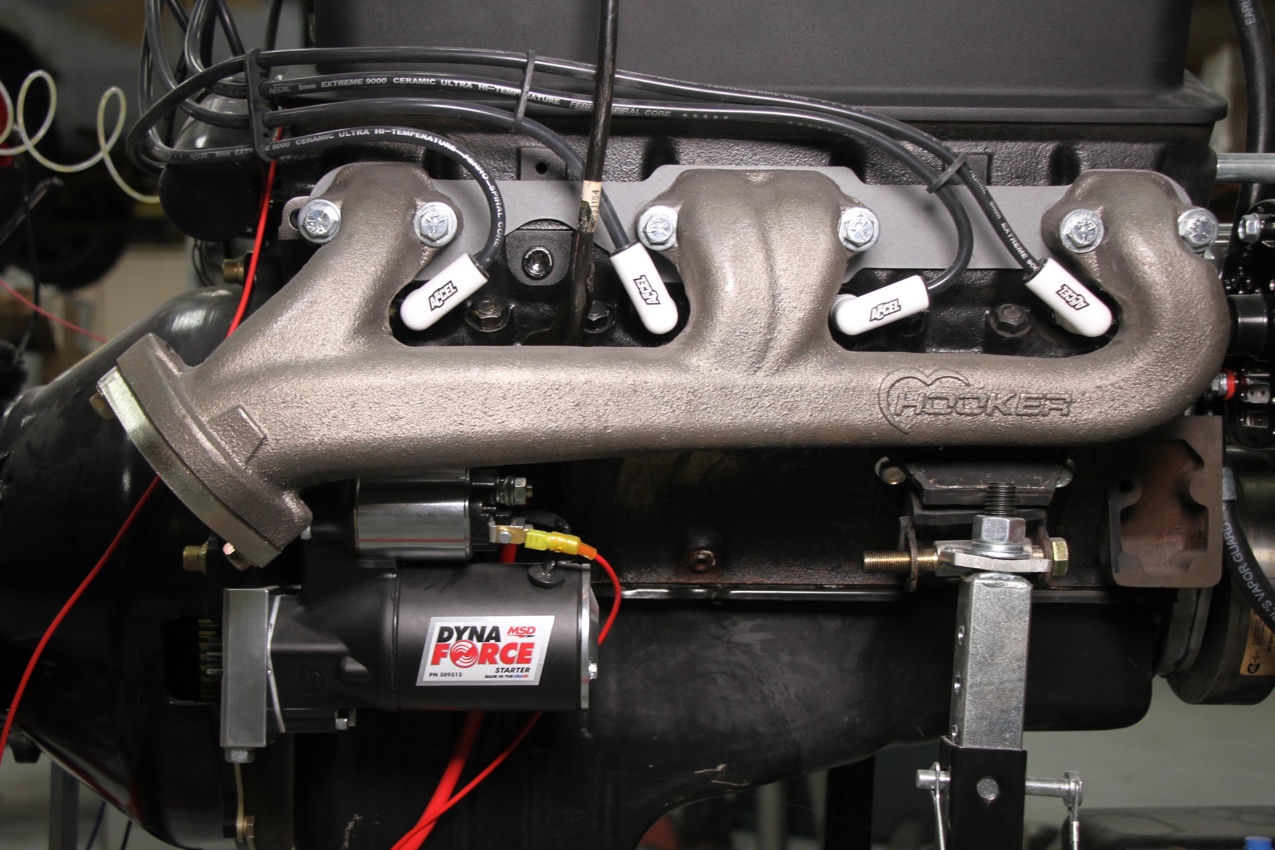 Hooker Exhaust Manifolds - 8527HKR