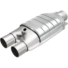 Magnaflow Universal Catalytic Converter - 2.50in. (1994-1995 Ram 2500,1994-1995 850CSi,1991-1992 850i,1993-1997 850Ci) - 93537