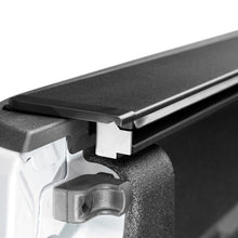 Rugged Ridge Armis Retractable Locking Bed Cvr W/O Trail Rails 20-21 Jeep Gladiator Jt - 13550.34