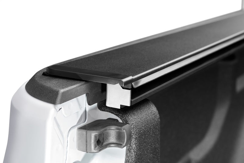 Rugged Ridge Armis Retractable Locking Bed Cvr W/O Trail Rails 20-21 Jeep Gladiator Jt - 13550.34