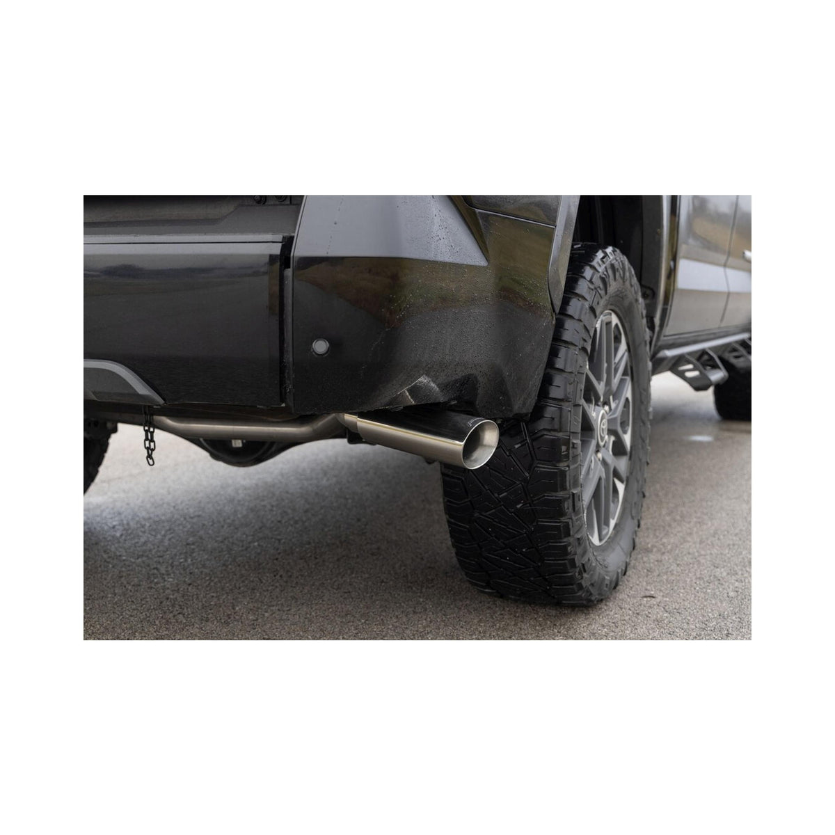 Flowmaster American Thunder Cat-Back Exhaust System - 818140