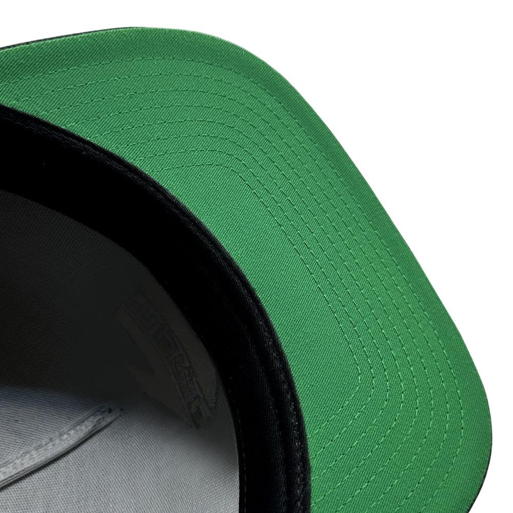 Momo Arrow Logo Flat Bill Snapback, Black - AM30123