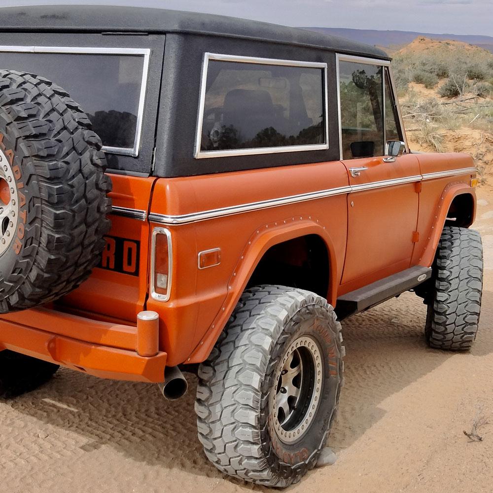 Rock Slide Engineering Ford Bronco 1St Generation Step Sliders 2 Boxes (1966-1977 Bronco) - BD-SS-300-B1G