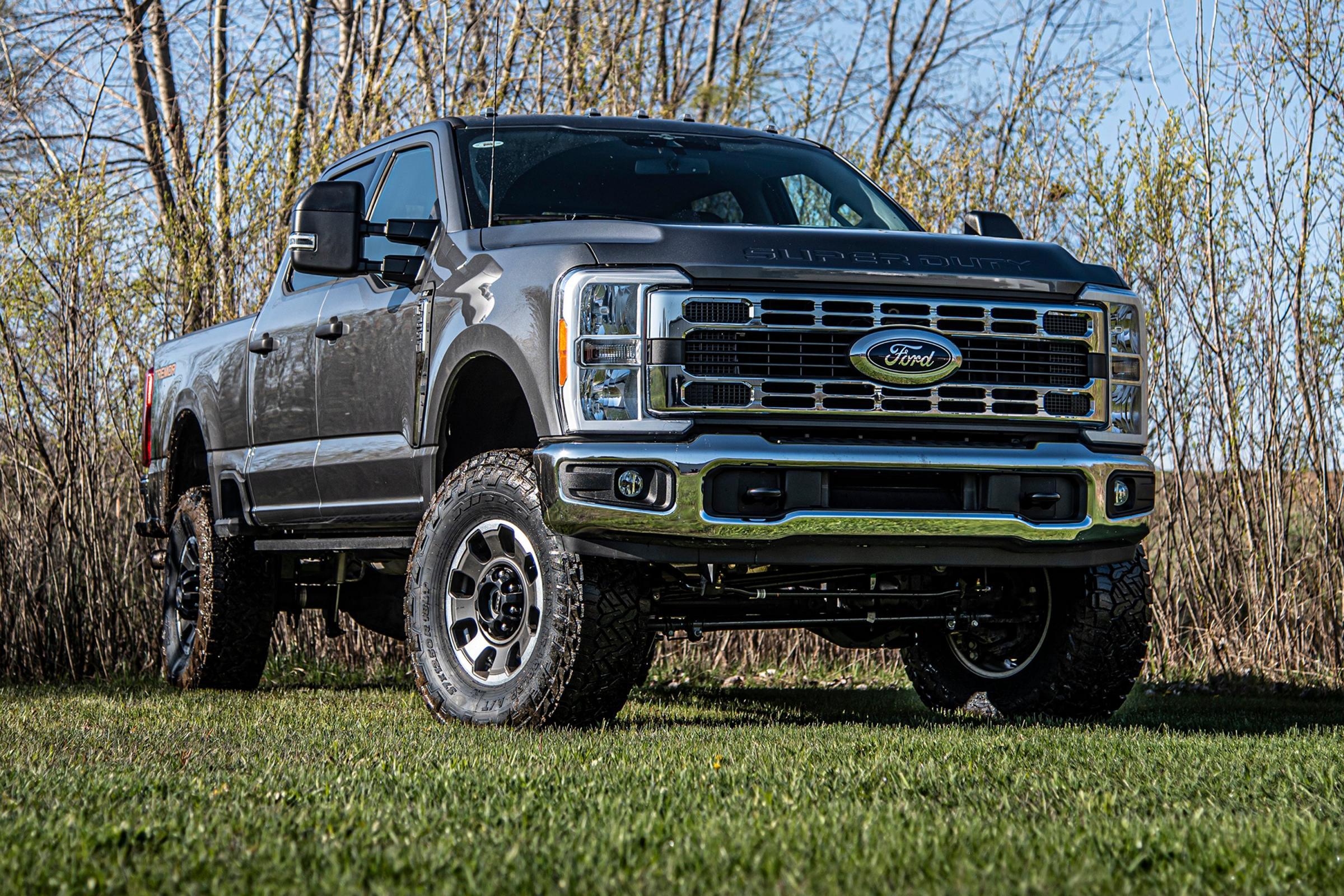 BDS Suspension 5 Inch Lift Kit w/ Radius Arm Ford F250/F350 Super Duty 23-24 4WD Gas Leaf Springs NX2 Nitro (2024 F-350 Super Duty, F-250 Super Duty) - BDS2209H