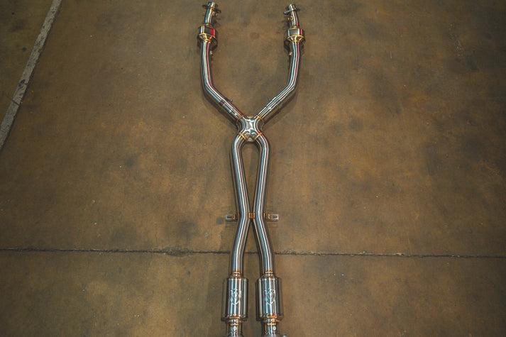 Valvetronic Designs 2008-2011 BMW E90,E92 M3 4.0L Axleback T304 Stainless Steel Carbon Fiber 3.5 Inch Outlet Tips - BMW.E9X.M3.AXL.BR.RC