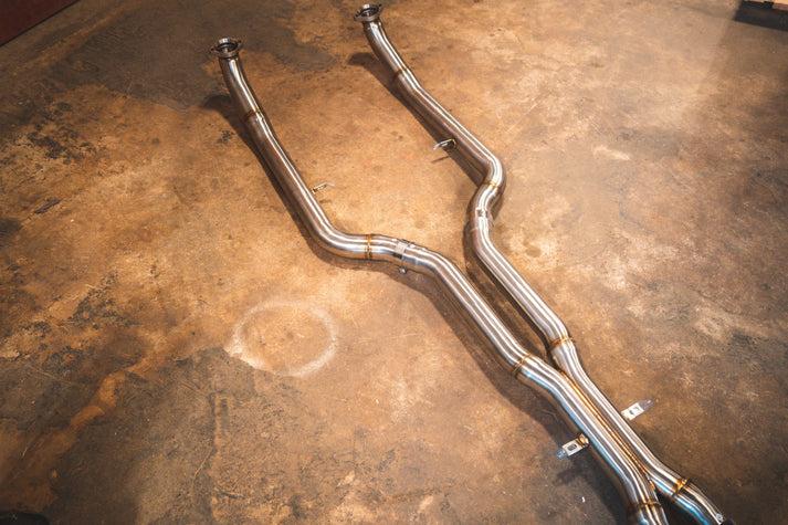 Valvetronic Designs 2011-2016 BMW F10 M5 4.4L Catback T304 Stainless Steel Forged Carbon 3.5 Inch Outlet Tips - BMW.F10.M5.VSES.BR.FC