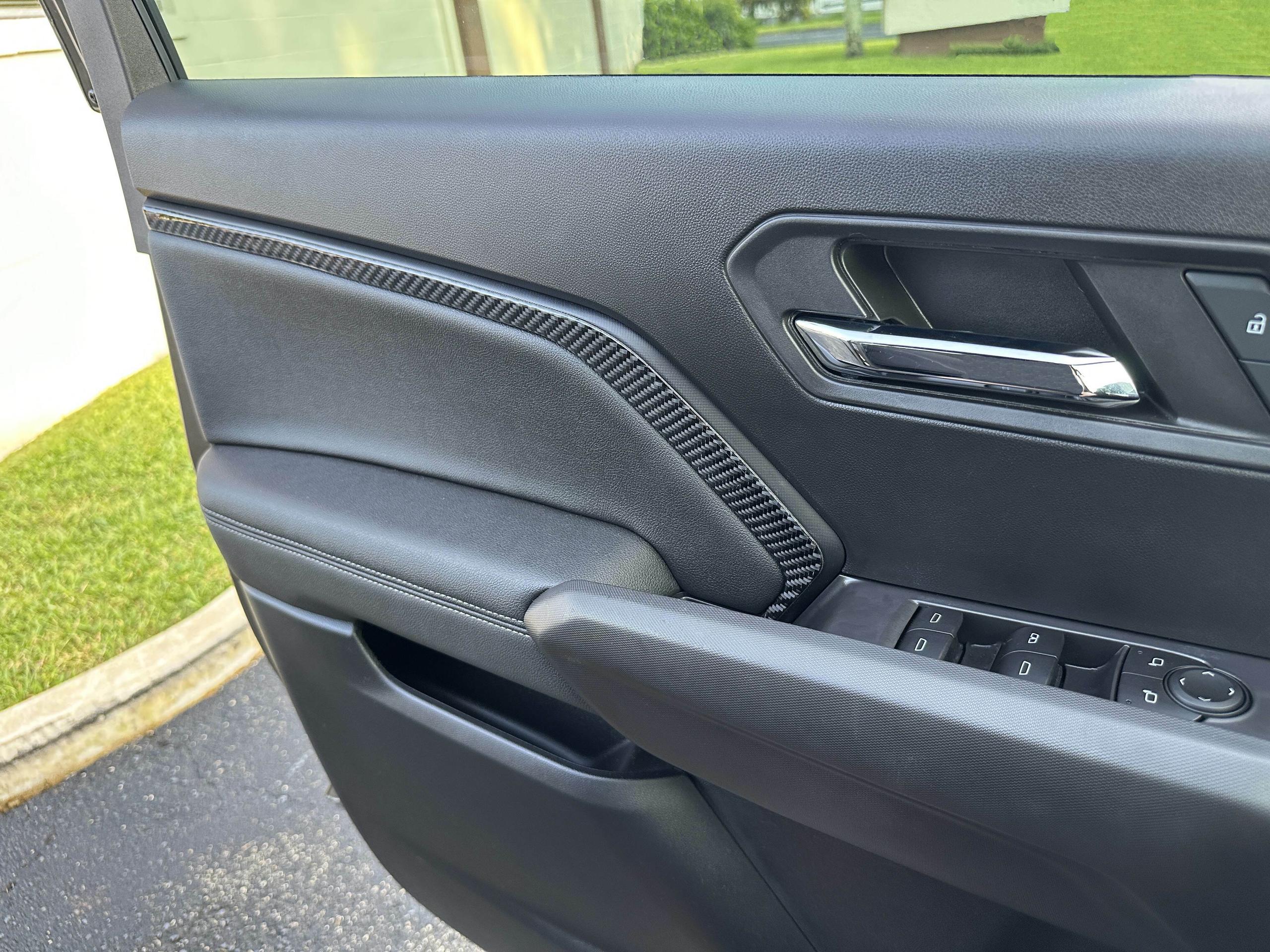 TUFSKINZ Front Armrest Accent Trim (2023-2024 Colorado) - COL020-DCF-G