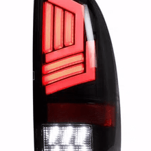 Winjet Sequential Tail Lights-Gloss Black / Clear (2005-2015 Tacoma) - CTWJ-0704-GBC-SQ