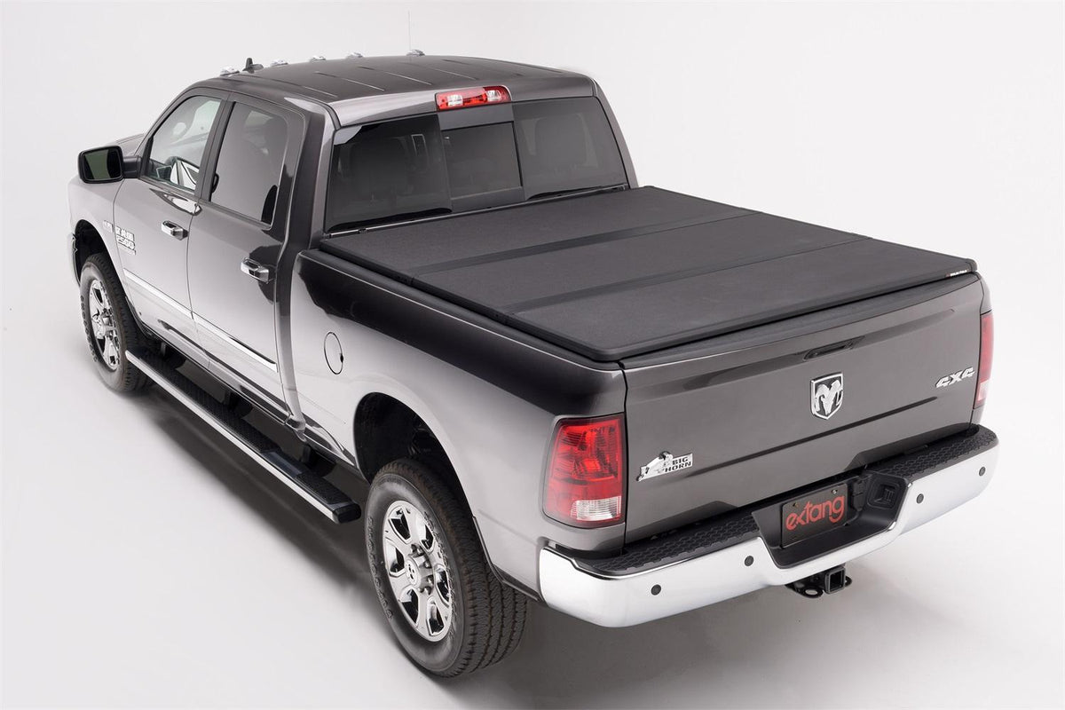 Extang Solid Fold 2.0 - 08-11 Dakota Ext Cab 6'6" W/ Cargo Channel Sys (2008-2011 Dakota) - 83761