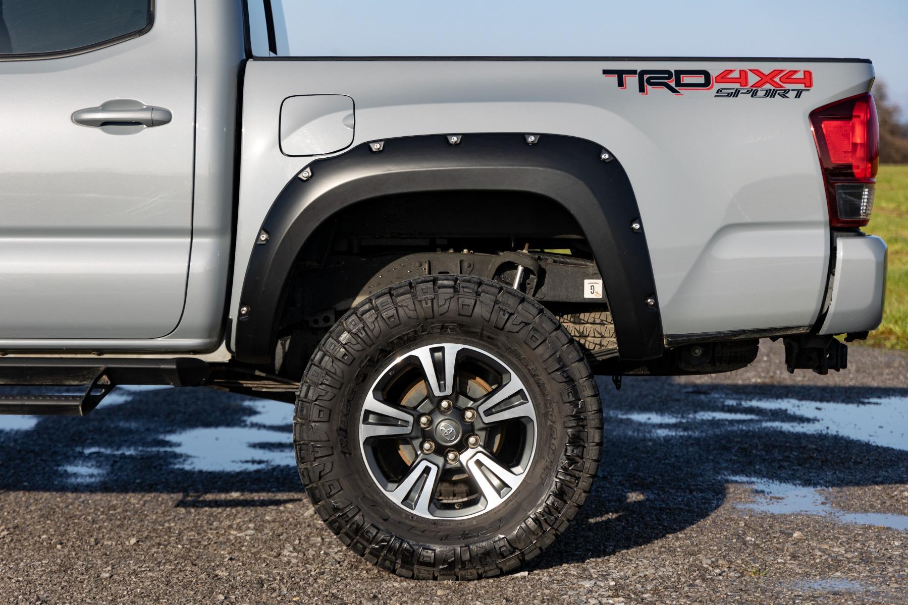 Rough Country Pocket Fender Flares 218 Midnight Black Metallic Toyota Tacoma (16-23) (2016-2023 Tacoma) - F-T11621A-218