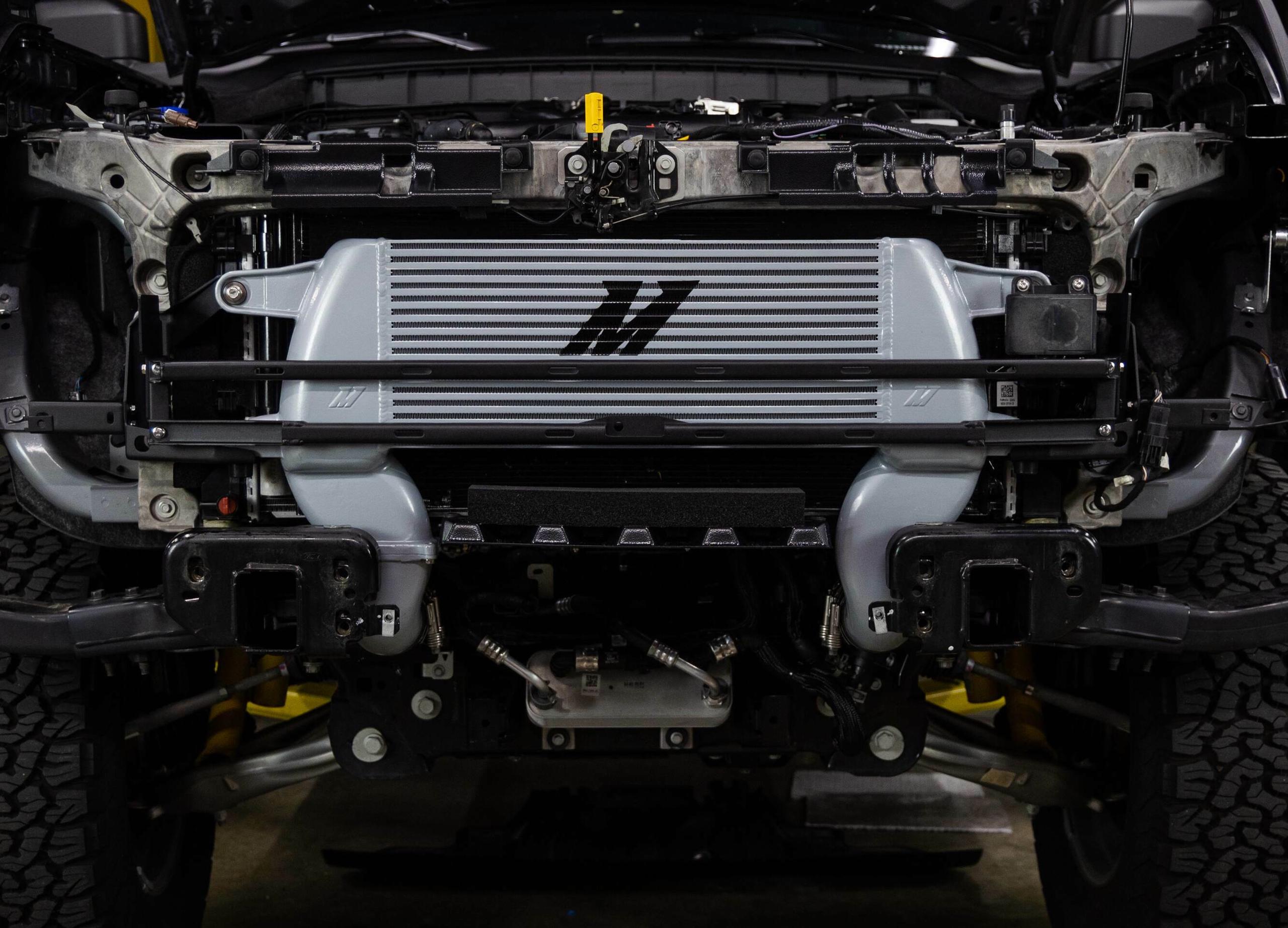 Mishimoto High-Mount Intercooler Kit, 2021+ Ford Bronco 2.3L, Black Core, Polished Pipes - MMINT-BR23-21HKBKP