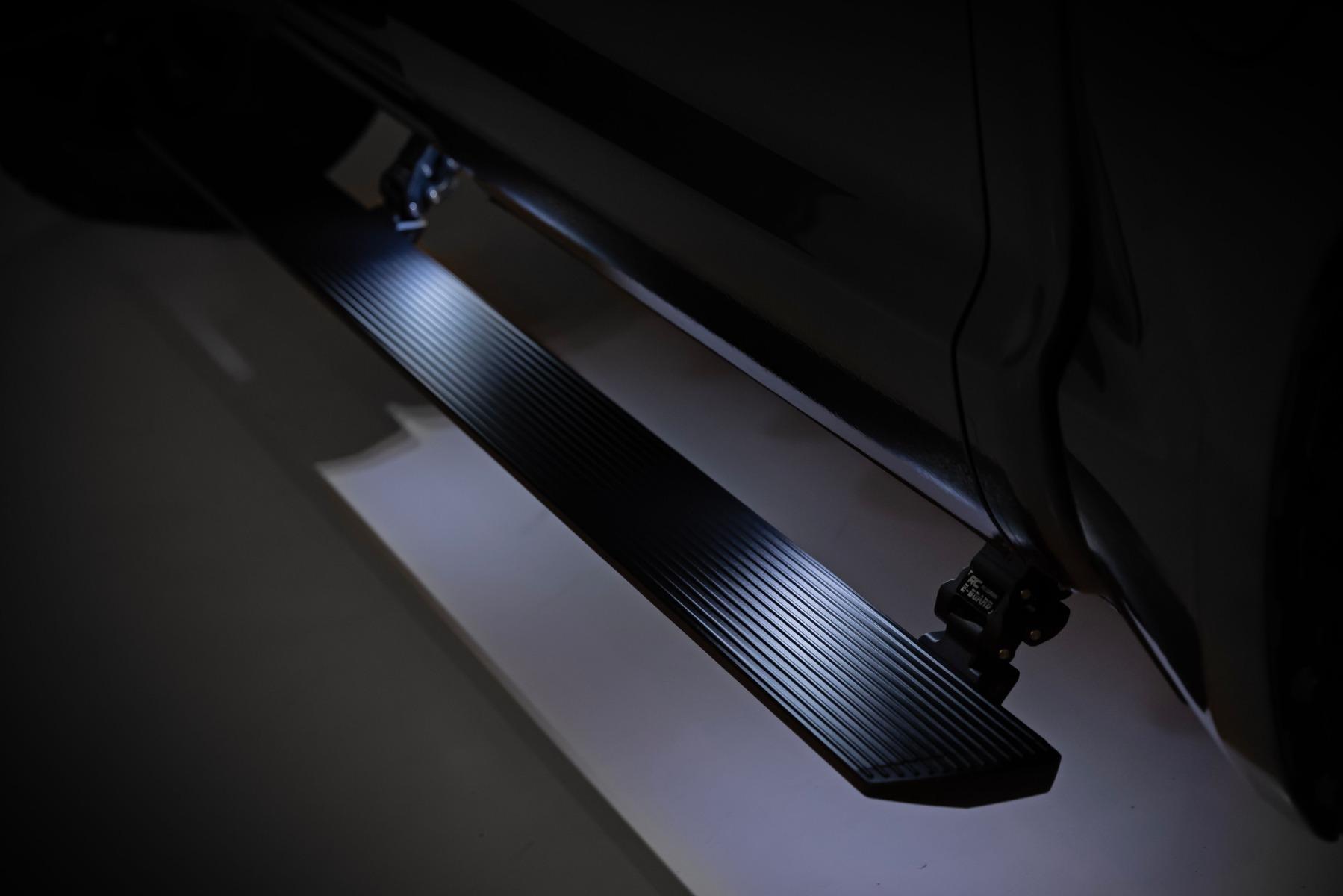 Rough Country Power Running Boards Dual Electric Motor Double Cab Silverado/Sierra 1500/2500HD/3500HD (19-26) (2019-2026 Sierra 1500, Silverado 1500, Sierra 3500 HD, Sierra 2500 HD, Silverado 2500 HD, Silverado 3500 HD, Sierra 1500 Limited, Silverado 1500