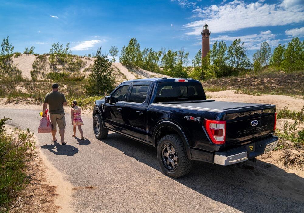 Roll N Lock M-Series - 07-13 Silverado/Sierra 6.6' - LG207M