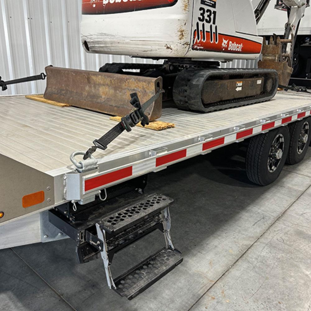 Rock Slide Engineering R-STEP 9 Inch Wide Step with Universal Brackets To Mount On Flat Surface - RS-900