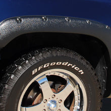 Lund Rx-Rivet Style 2pc Textured (2019-2024 Ram 1500) - RX131TA