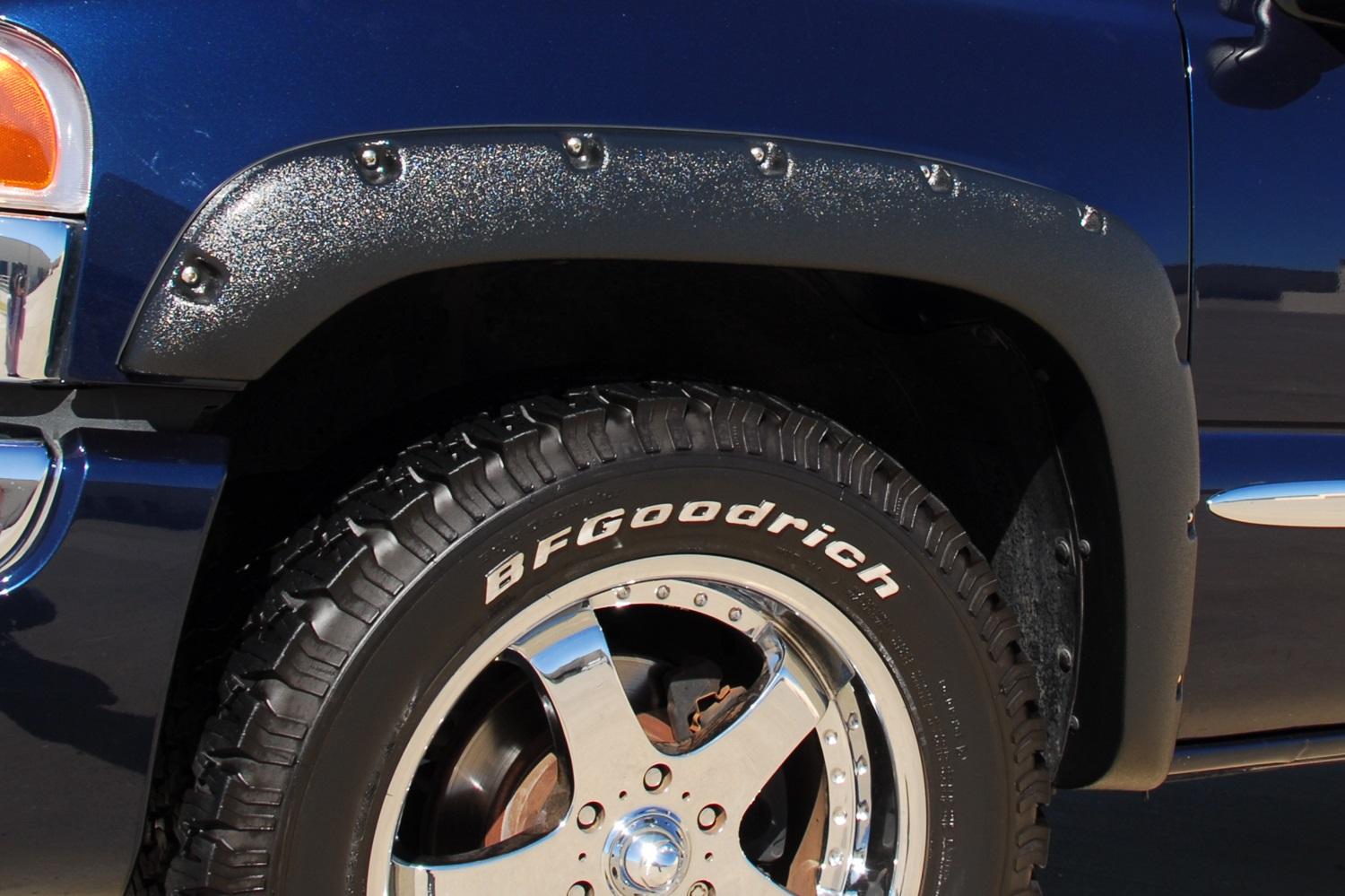 Lund Rx-Rivet Style 2pc Textured (2019-2024 Ram 1500) - RX131TA