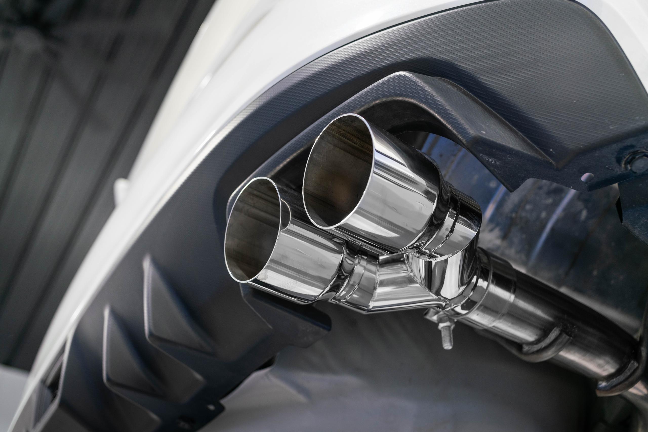 MBRP 2.5" Axle Back, Dual Split Rear,with Carbon Fiber Tips T304 (2015-2020 WRX STI,2015-2020 WRX,2011-2014 Impreza) - S48013CF