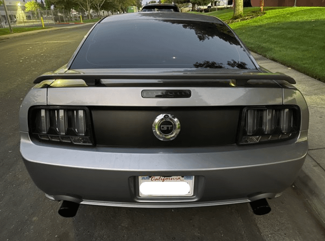 Pypes 2005-2010 Mustang Pype Bomb Axle Back 304 Stainless Black Powder Coated - SFM60MSB