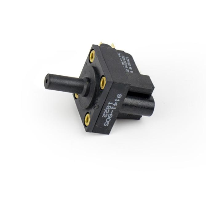 Snow Performance Water Methanol Boost Switch (1-15 PSI) (For Use With All Water-Methanol Injection Systems) - SNO-81014