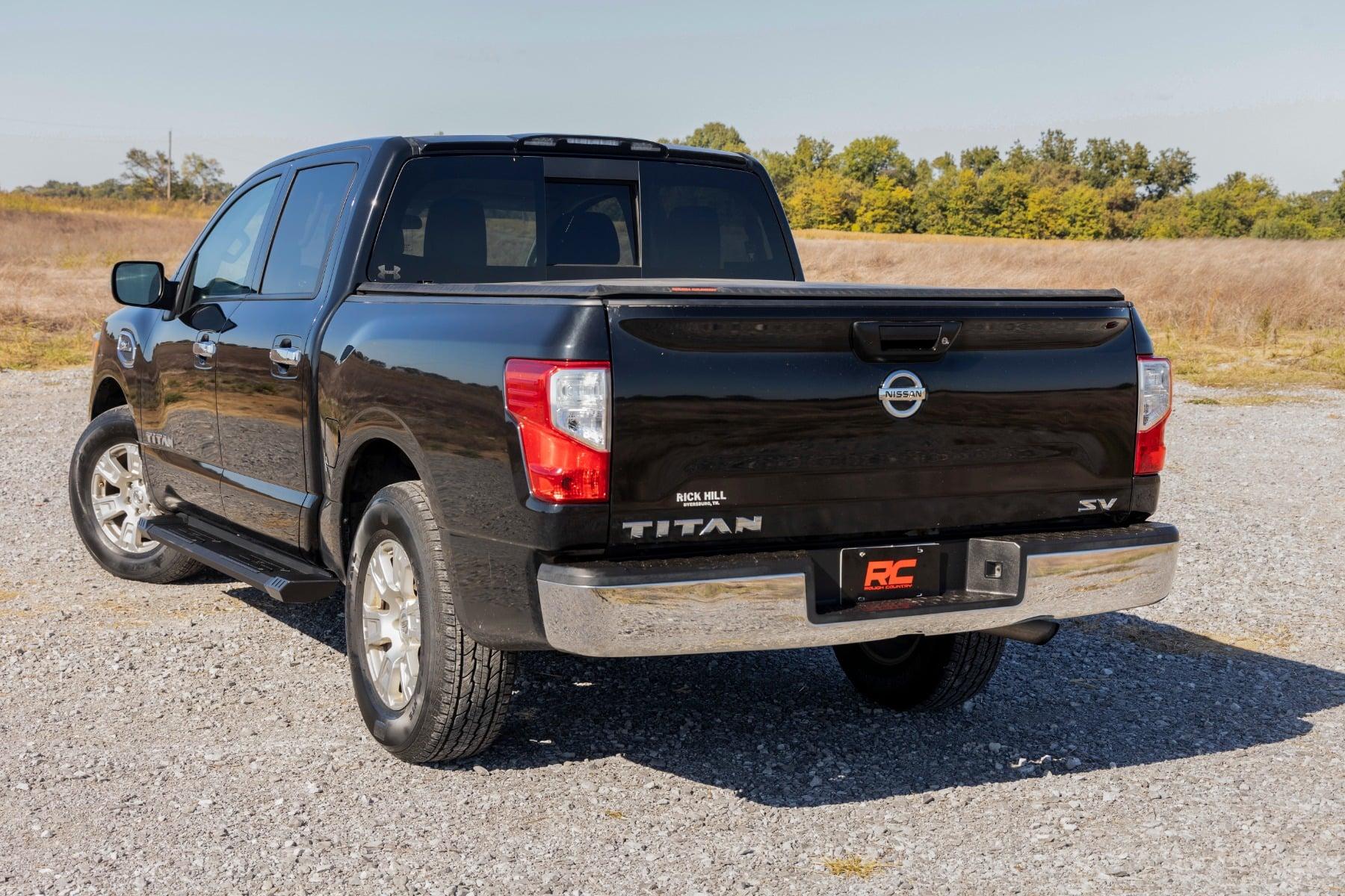 Rough Country HD2 Aluminum Running Boards Crew Cab Nissan Titan 2WD/4WD (2004-2024) (2004-2024 Titan, TITAN) - SRB041785A