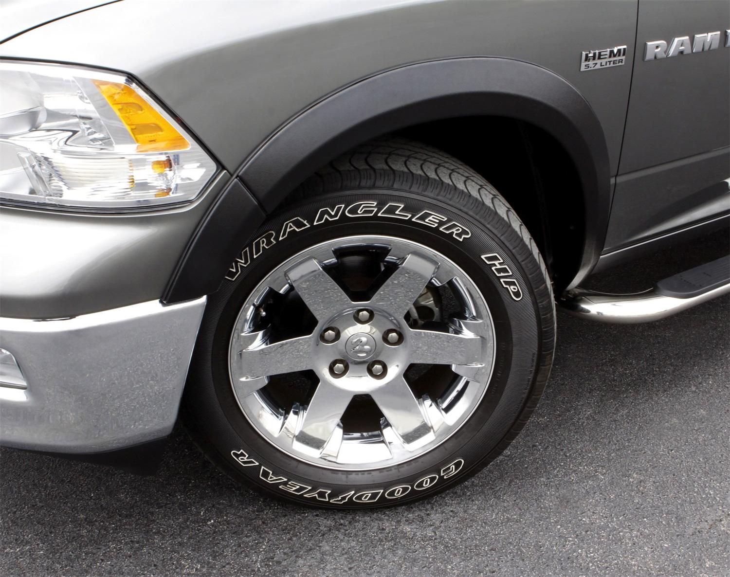 Lund Sport Style Fender Flare Set - Front and Rear, Smooth, 4-Piece Set (1994-2002 Dodge Ram 1500, Dodge Ram 2500, Dodge Ram 3500) - SX202S