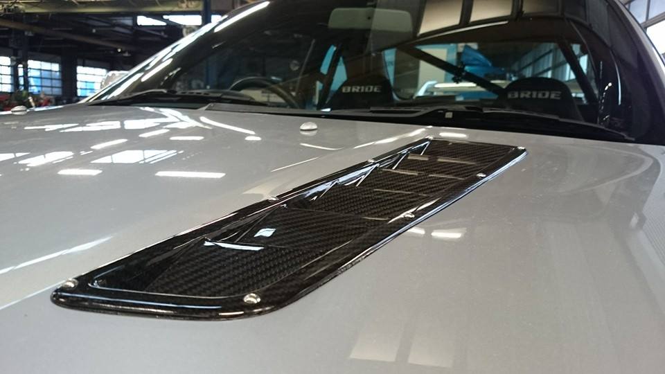 APR Universal Hood Vents Long - CF-100002