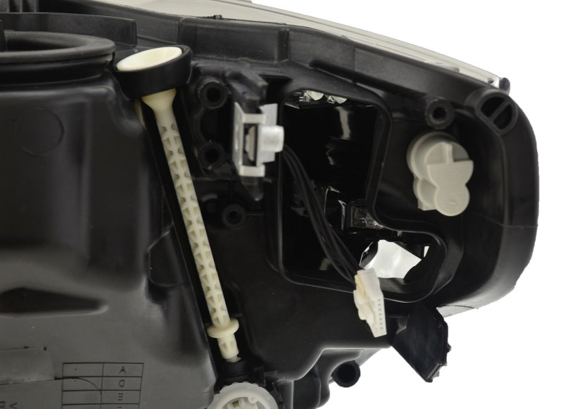 Hella 15 BMW 3Ser - Headlamp Rh Led