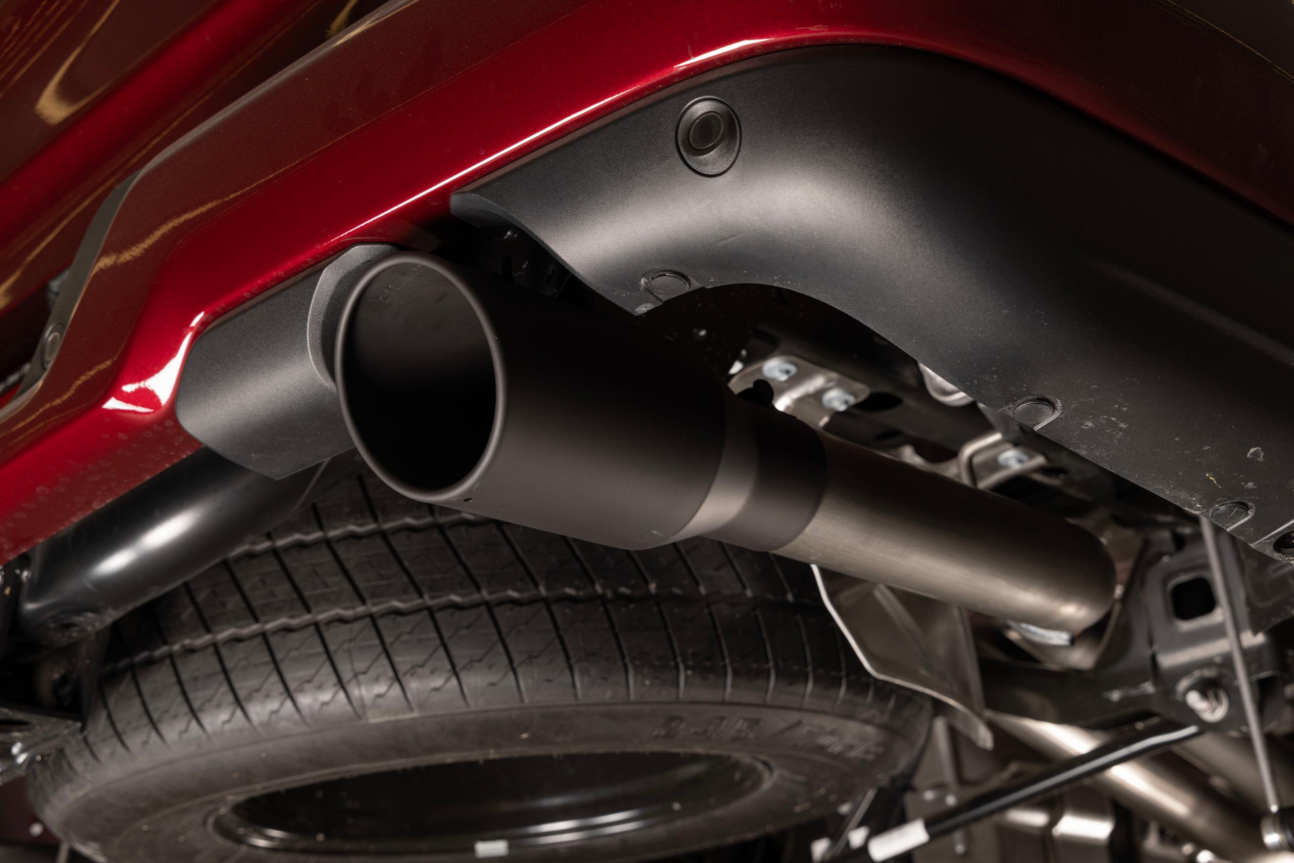 Flowmaster Outlaw Cat-Back Exhaust System (2025 1500) - 818197