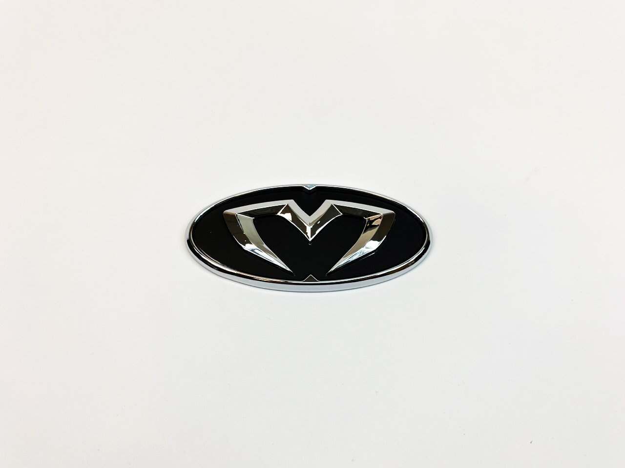 M&S Emblem Black / Chrome Large- MSAC-02