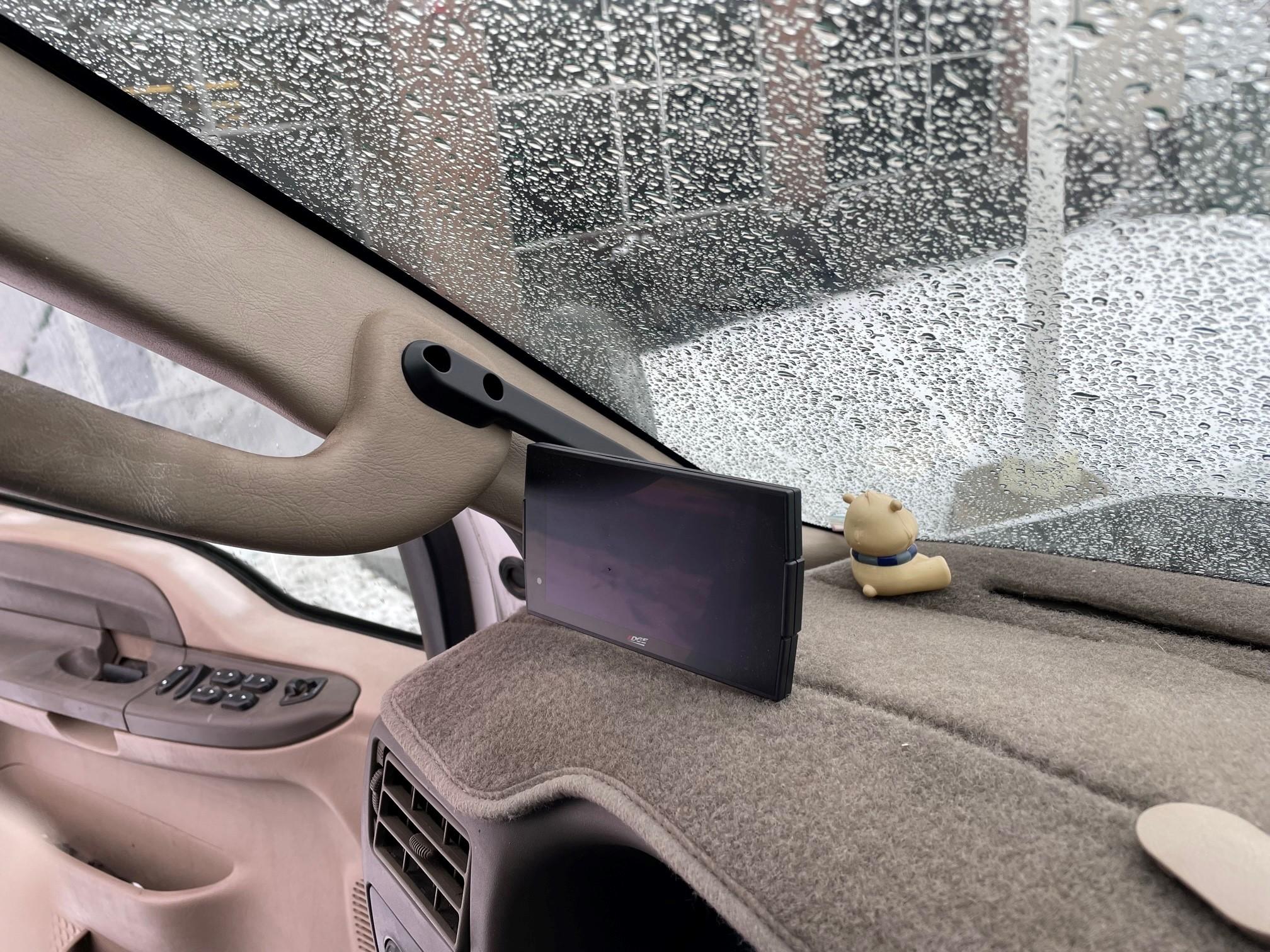 Edge Products A-Pillar Display Mount (2005-2007 F-250 Super Duty , F-350 Super Duty) - 18604