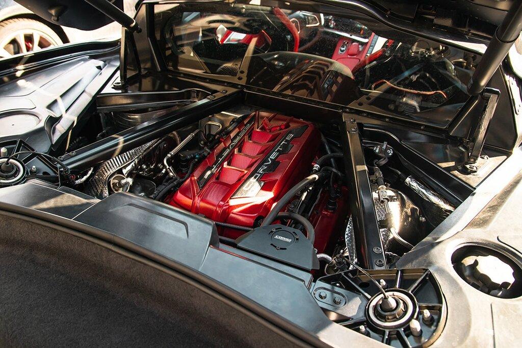 Corsa Performance Aluminum Oil Catch Can with Mounting Bracket (2020+ C8 Corvette Coupe) - CC0005