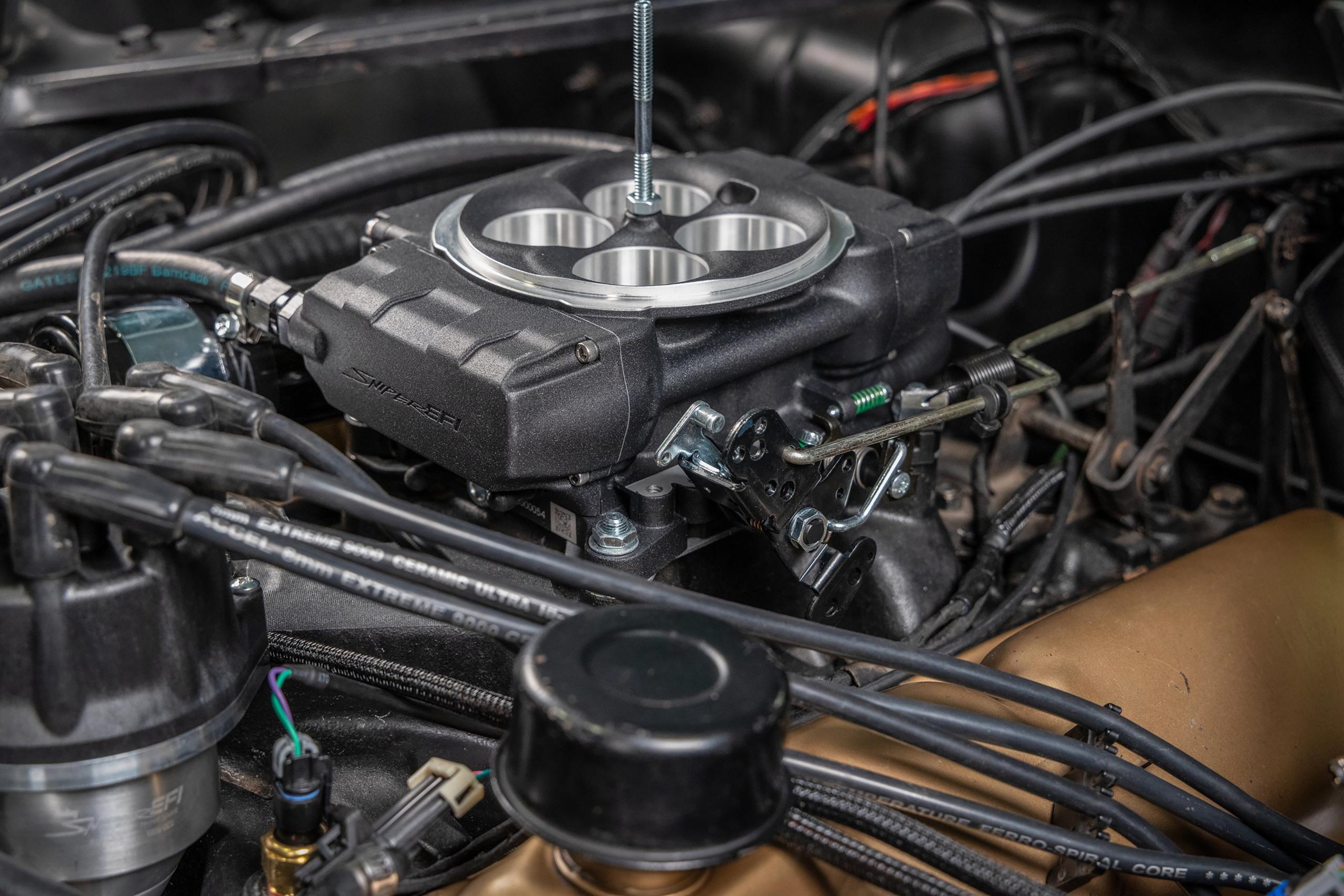 Holley Sniper 2 EFI - Shiny (1952-1996 Apollo, Gordon-Keeble, Omega, Checker, Excalibur, Shelby, Chrysler, Dodge, Jeep, Plymouth, Packard, Nash, DeSoto, Buick, Allard, AC, Cadillac, Stutz, Chevrolet, GMC, TVR, Cunningham, Griffith, Kurtis, Facel Vega, Bri