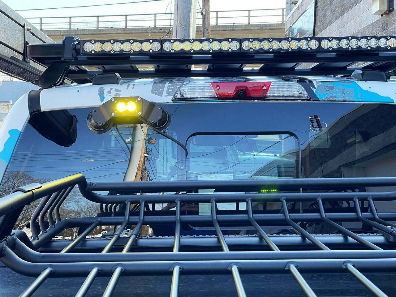 KR Off-Road Chase Light (Suction Cup Mounted) - 56-1001