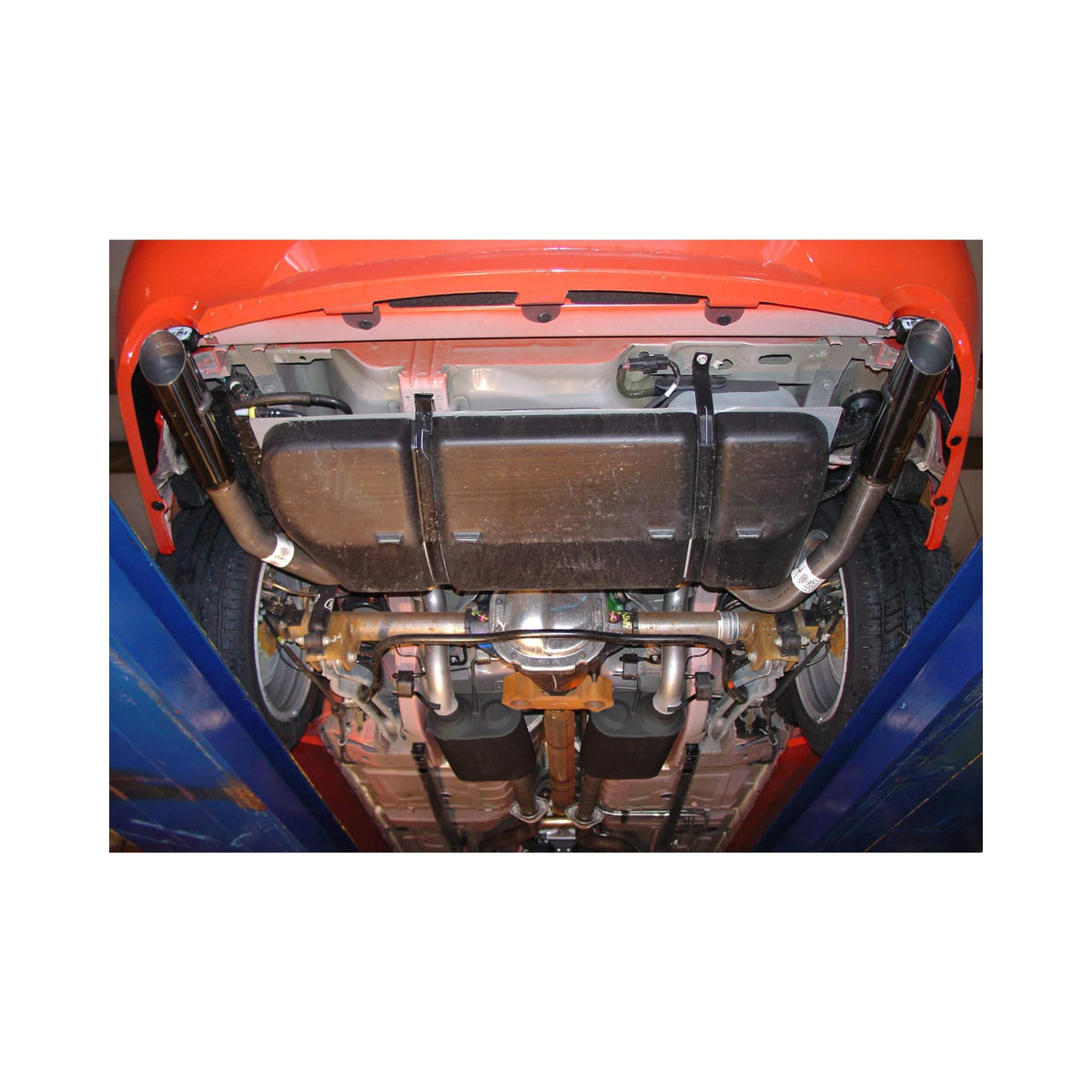 Flowmaster 99-04 Mustang American Thunder Catback w/40 Series Delta Flow Muffler