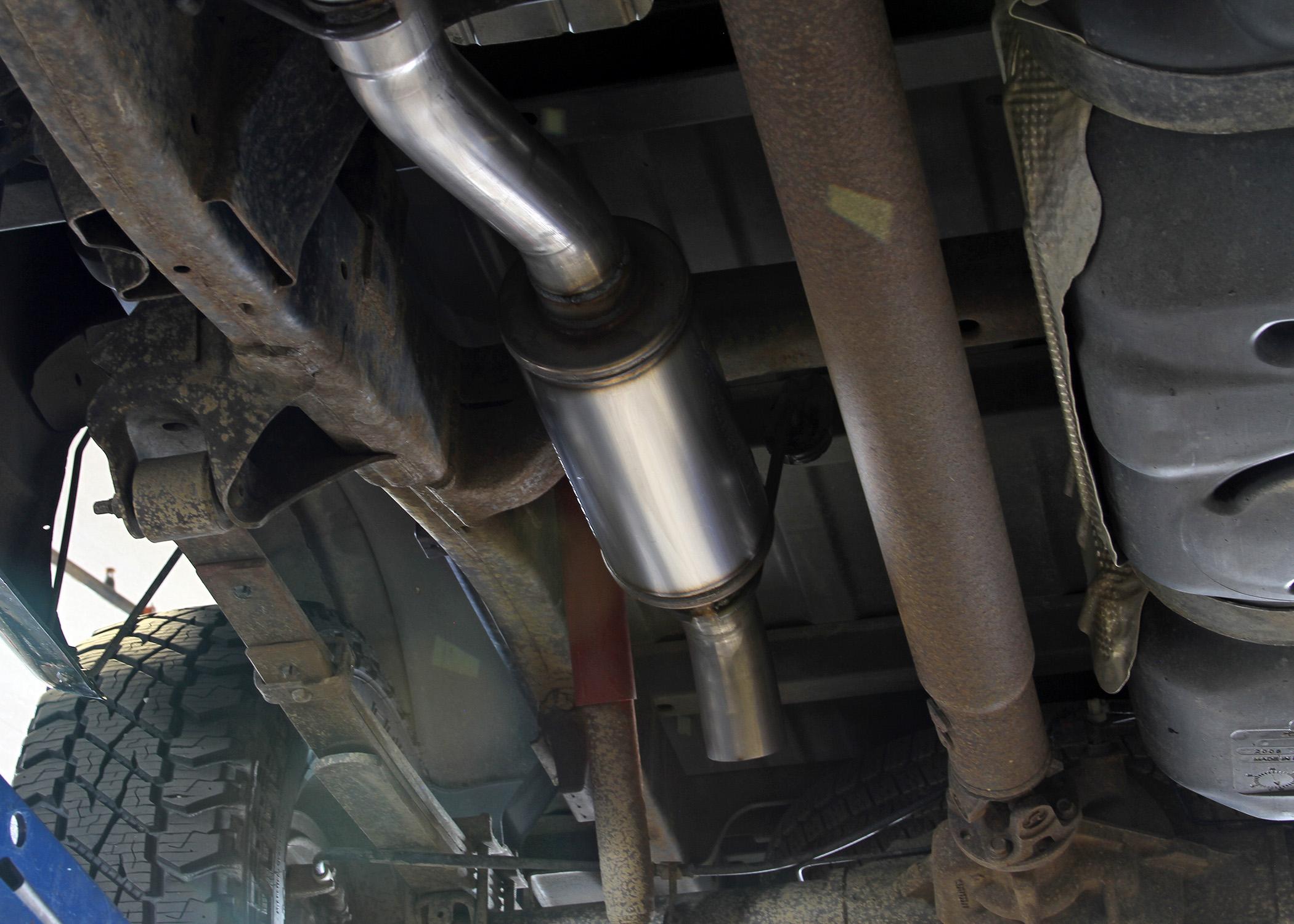 Flowmaster FlowFX Extreme Cat-Back Exhaust System (2006-2008 Dodge RAM 1500 5.7-liter) - 717973